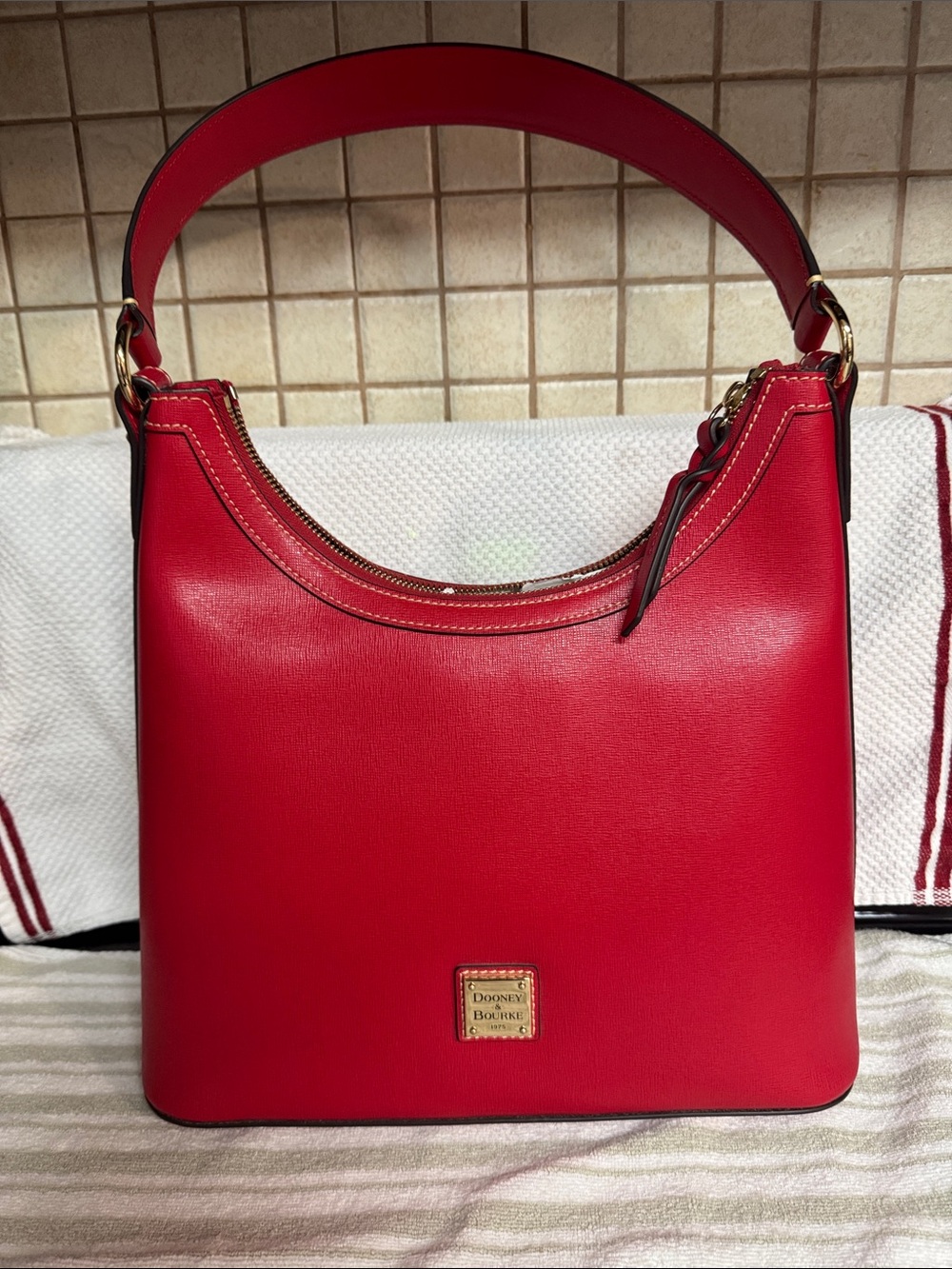 Dooney & Bourke Bright Red Leather Hobo Shoulder Bag BSAF1613 NWT